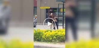 In Turkey, a pensioner masturbated behind a girl's back right on the street.