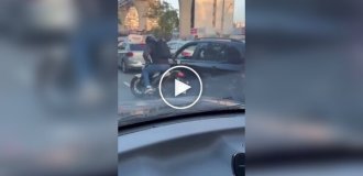 A great ending to an attempted robbery