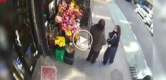 Таксі вилетіло на тротуар у Нью-Йорку і збило двох жінок у магазину