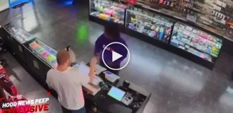 Not very smart thieves try to rob a convenience store in Texas