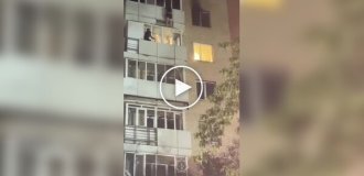 A risky rescue of a woman in Astana was caught on video