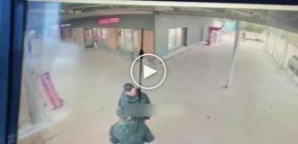 Встретились два одиночества на самокатах