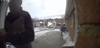 Полицейский эффектно ликвидировал мужчину, который взял в заложники женщину с детьми