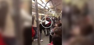Hustling in the Kyiv metro
