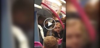 У Лондоні чоловік одним ударом з голови уклав мігранта