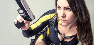 Красивые девушки в Lara Croft Cosplays