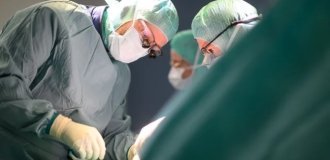 В Казахстане мужчина на спор проглотил 26 ручек (2 фото + 1 видео)