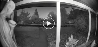An inadequate man with a knife scared a woman in the US