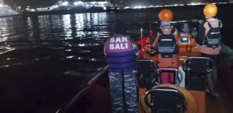 У острова Бали затонул паром с 65 людьми на борту (2 фото + 1 видео)