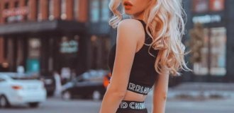 Красивые девушки со всех сторон
