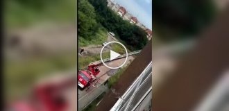 In Russia, a woman epically flew down a fire escape because she tripped