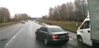 Дуже дурне випередження призвело до поганих наслідків (2 фото + 2 відео)