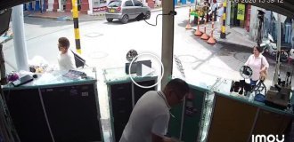 Пересадка з мотоцикла на автобус