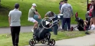 In Canada, a fight broke out between golfers .., Video, Canada, goals, fight, conflict