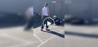 Попытка разнять женщин закончилась еще одной уличной потасовкой