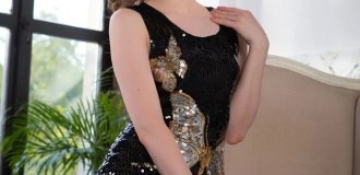 Симпатичная брюнетка Ginger Jul