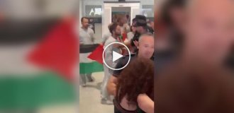 Активисты заблокировали выход в аэропорту — полиция с дубинками быстро навела порядок