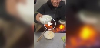 Мужчина поджег собственные штаны после того, как пролил на них алкоголь