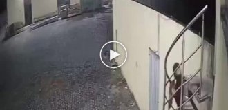 Failed warehouse robbery attempt
