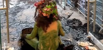 Environmentalists staged a performance (1 photo + 2 videos)