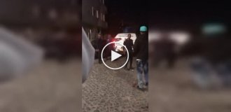 В Африці поліція діє жорстко, поза залежністю від статі