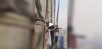 Робота хороша, тільки плинна велика...