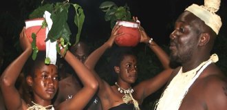 The crazy African custom of “trokosi”: girls pay for the sins of their fathers by being enslaved by a priest and give birth to his children (4 photos)