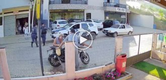 Бразилец поджег свой мотоцикл, чтобы его не забрали полицейские