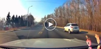 Виштовхнула під зустрічну вантажівку
