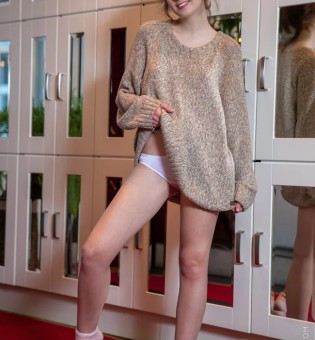 Sienna Kim at home
