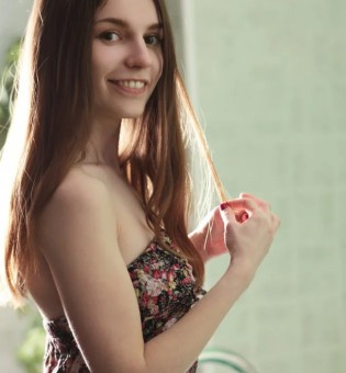 Изящная худышка Софи