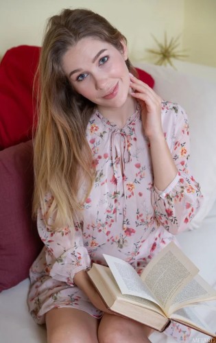 Marianna в домашней обстановке