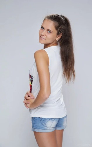 Милая девушка Богдана