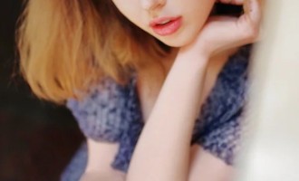 Riccarda - Girl of the Day
