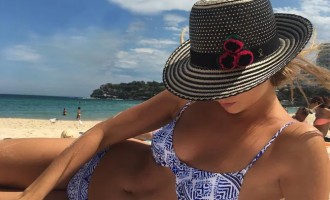 Izi Simundik - Girl of the Day