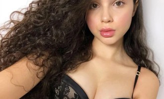 Таїсія Хіггінс у відвертій фотосесії