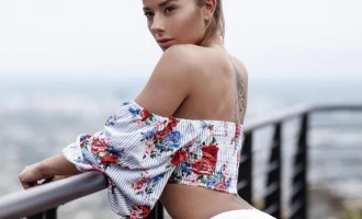 Сандра Приккер - Девушка Дня