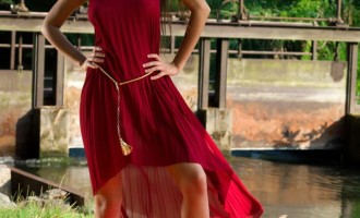 Alisa Amore - Girl of the Day