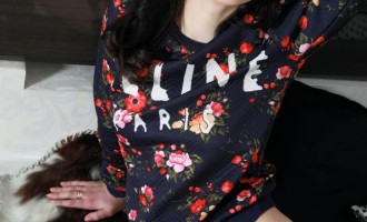 Beautiful brunette Sibyl