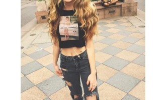 Дівчина дня - AnneMarie Morin