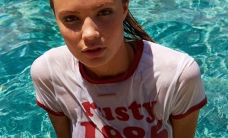 Девушка дня - Juliette Perkins