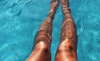 Красотки с длинными ногами