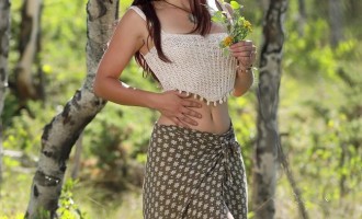 Elena Gener - Girl of the Day