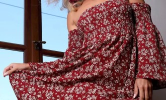 Rena - Girl of the Day