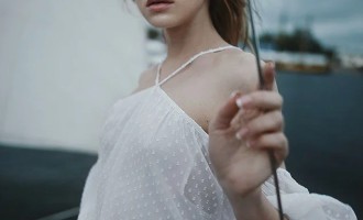 Tender beauty in photos by Tatyana Mertsalova