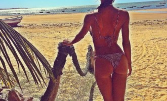Photos of girls from the right angle