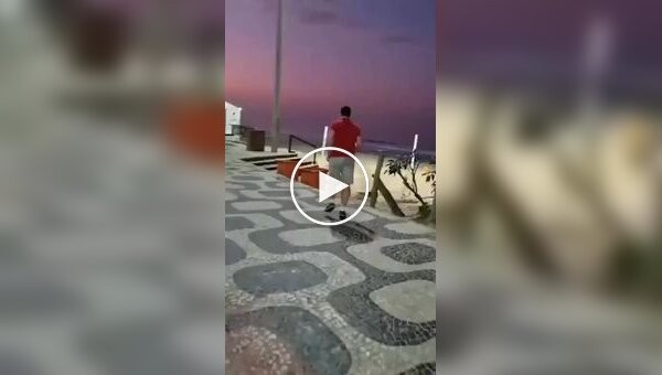 В Бразилии проститутки опоили двух туристов на пляже и ограбили их