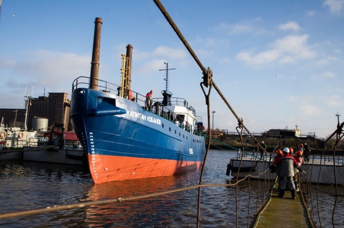 Seamen Killed and Injured Aboard Trawler "Captain Lobanov" near Kaliningrad (4 Photos)