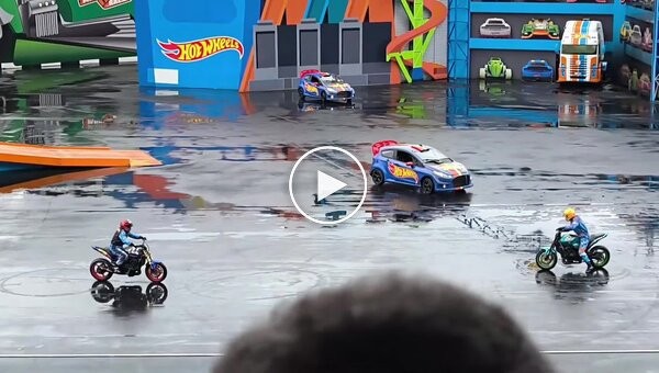 Представление пошло не по плану