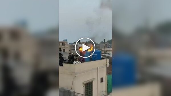 Мужчина случайно поджег себя во время перформанса с огнем